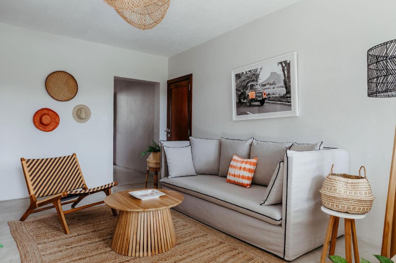 Boutik Le Morne Holiday Apartments Exteriör bild